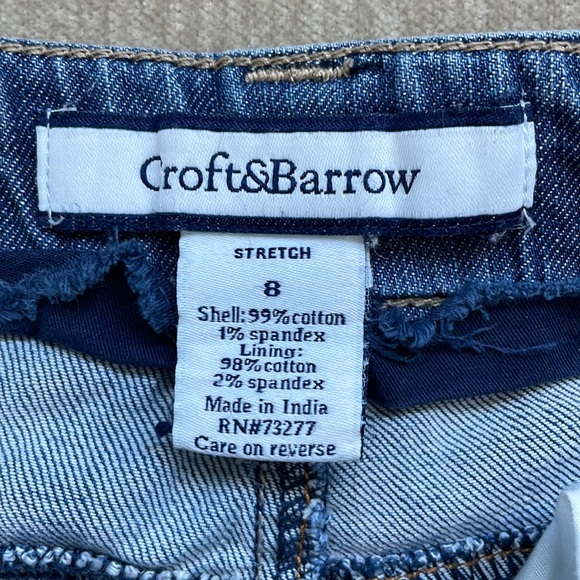 Croft & Barrow denim skirt with zipper and button. - Picture 3 of 3